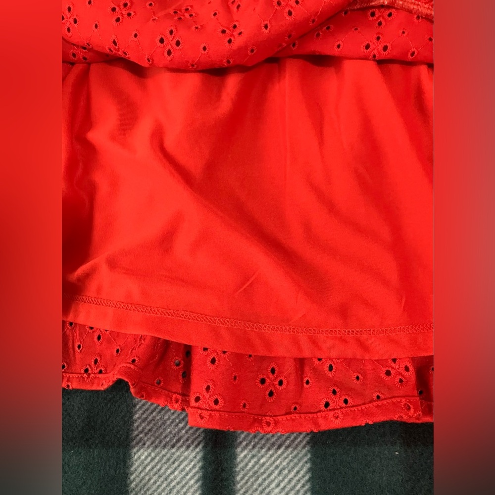 NWT LOFT Red Eyelet Skirt New Feminine, Flirty, Ready for Fashion Forward Fun 4U - Picture 4 of 6